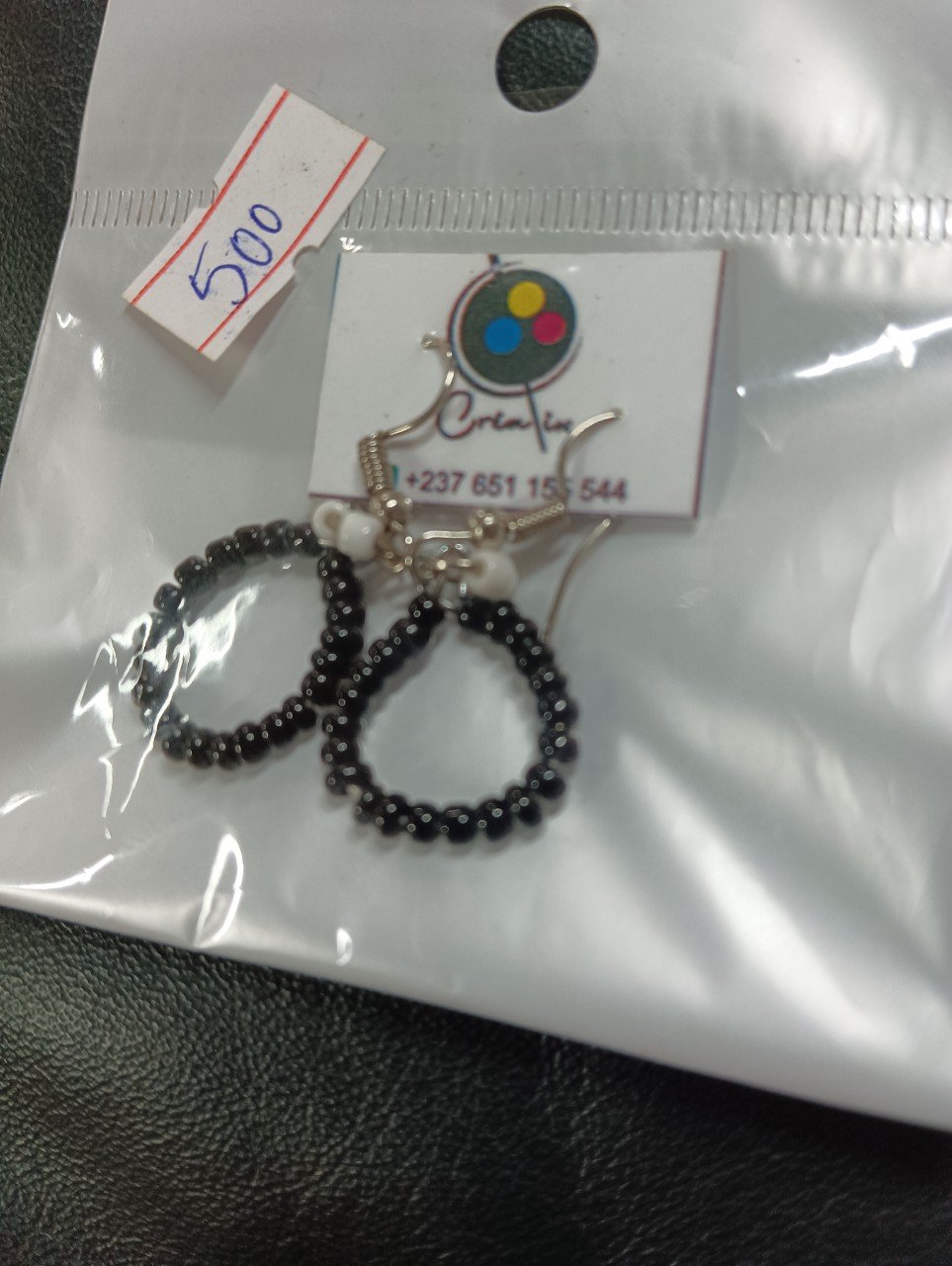 Boucles d’oreilles cerceau noir