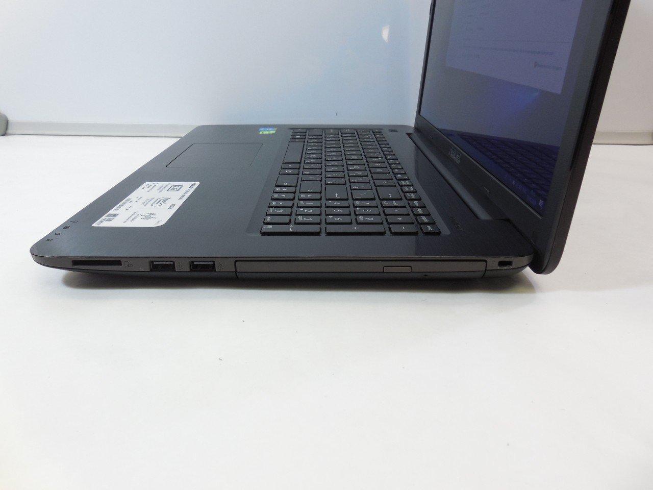 Acer X756UVK i5 8Go RAM 500GB HDD 17