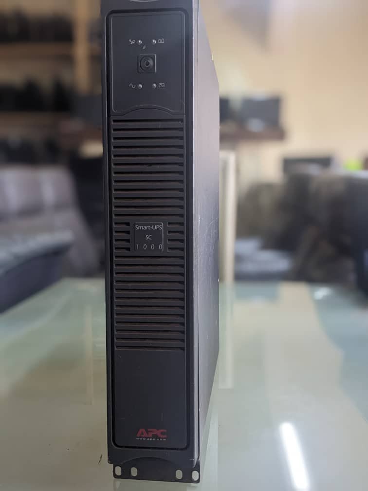 Onduleur smart ups sc 1000