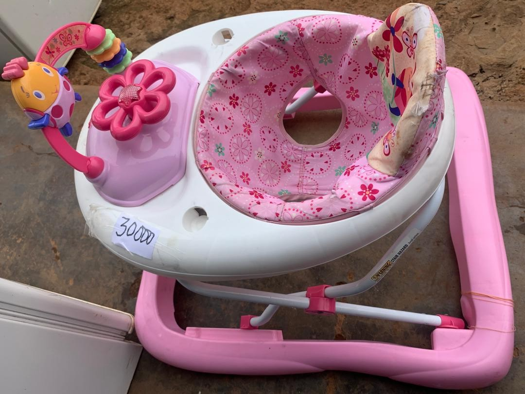 trottinette pour bebe rose/blanc 