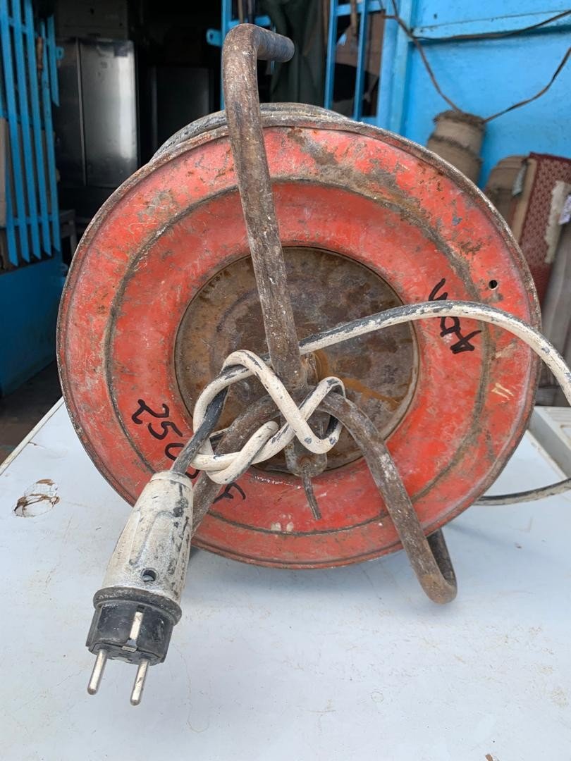 Rallonge enrouleur électrique 40 mètres 3 prises