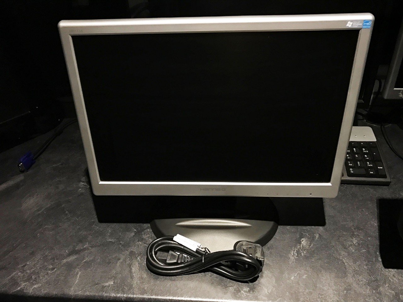 Ecran d’ordinateur HANNS HSG 1027 17''monitor gris-noir 