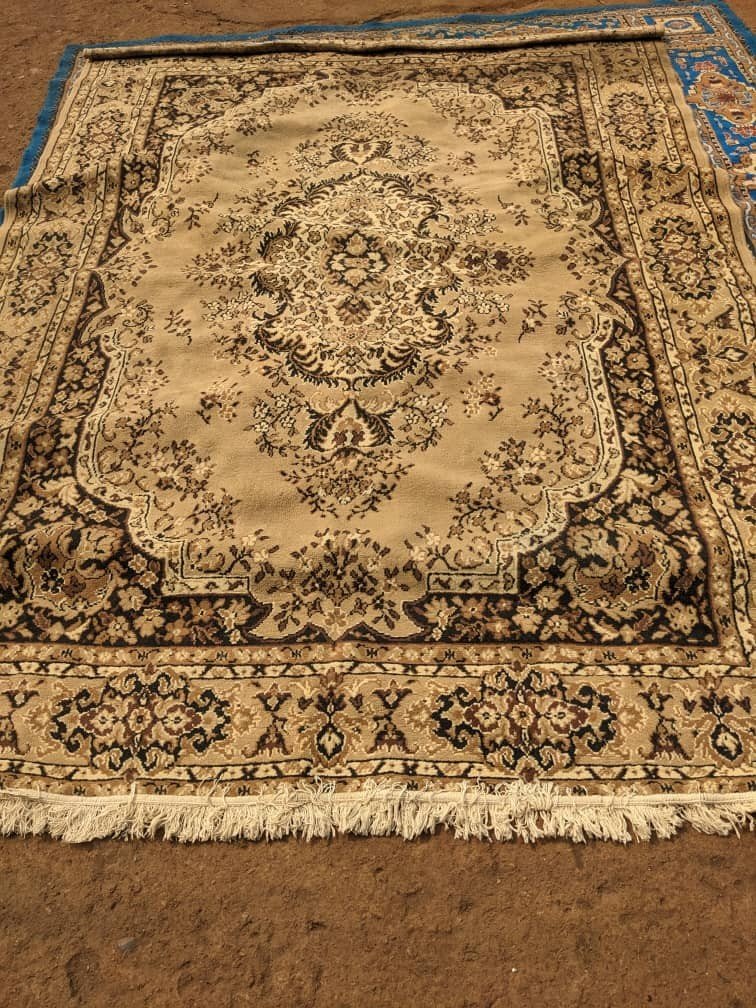 Tapis beige large 280x200