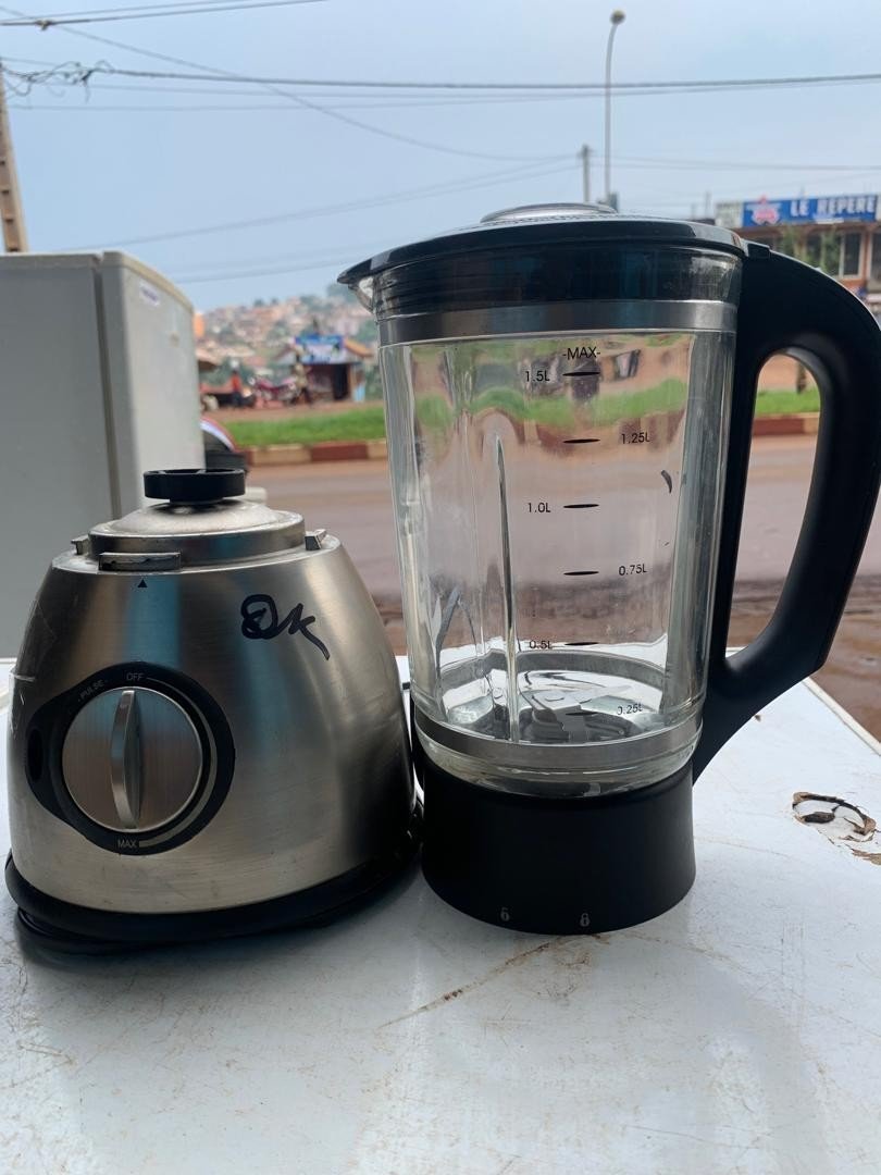 Moulinex robot mixeur , 350 w, nettoyage facile, refroidissement par air, 3 minutes de mixage en continu