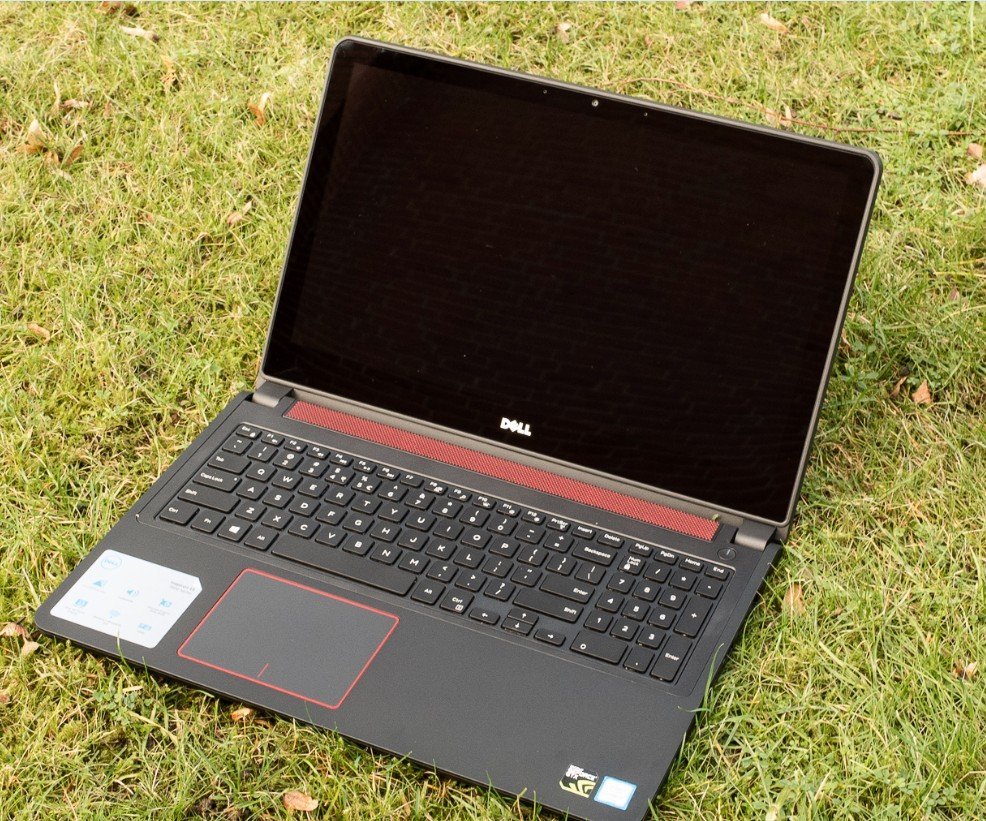 DELL Inspiron 15-7559 Intel Core i7-6700HQ @ 2.60 GHz; nvidia geforce gt 960m (4 gb), 8 gb ram, 256 gb ssd