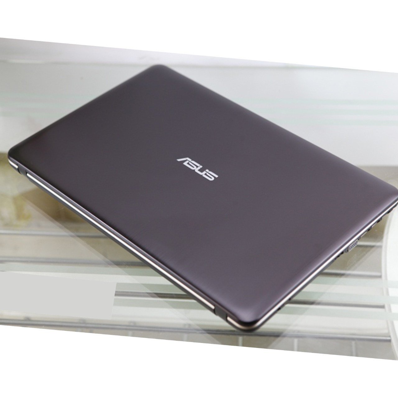 Asus X541UAK i5 12Go RAM 500GB HDD 17"