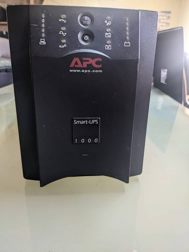 Convertisseur  apc SMART-UPS 1000