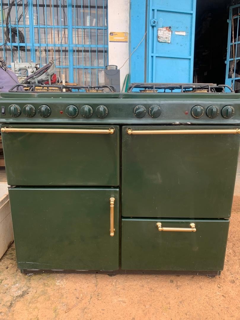 Cuisinière à gaz 08 Brûleurs avec Extracteur de Fumée - Verte