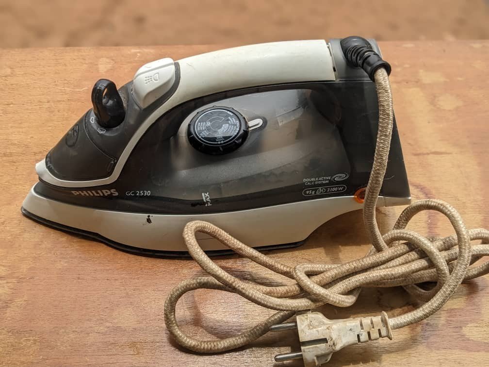 Fer à Repasser noir Philips 2200 W