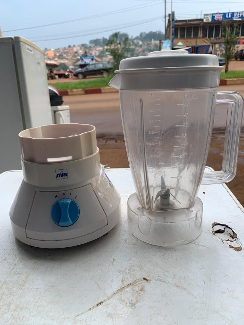 Moulinex robot mixeur, 250 w, , capacité totale de 1.5 l, nettoyage facile, refroidissement par air, 90 secondes de mixage en continu