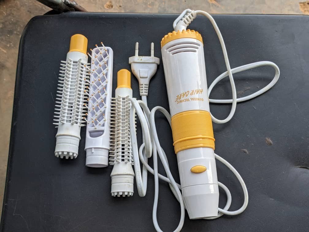 Brosse soufflante chauffante 4 en 1