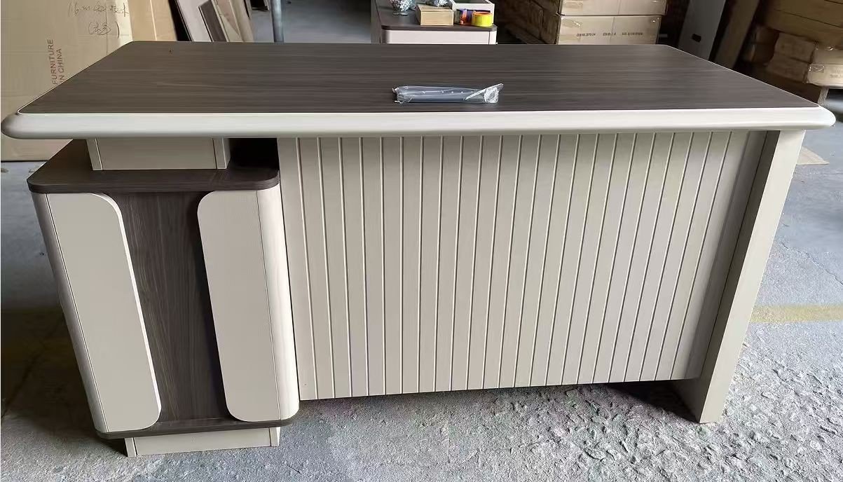 Bureau directionnel design – Élégance et praticité 