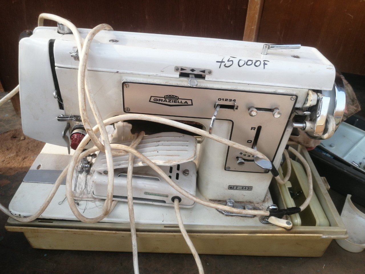 Machine à coudre GRAZIELLA