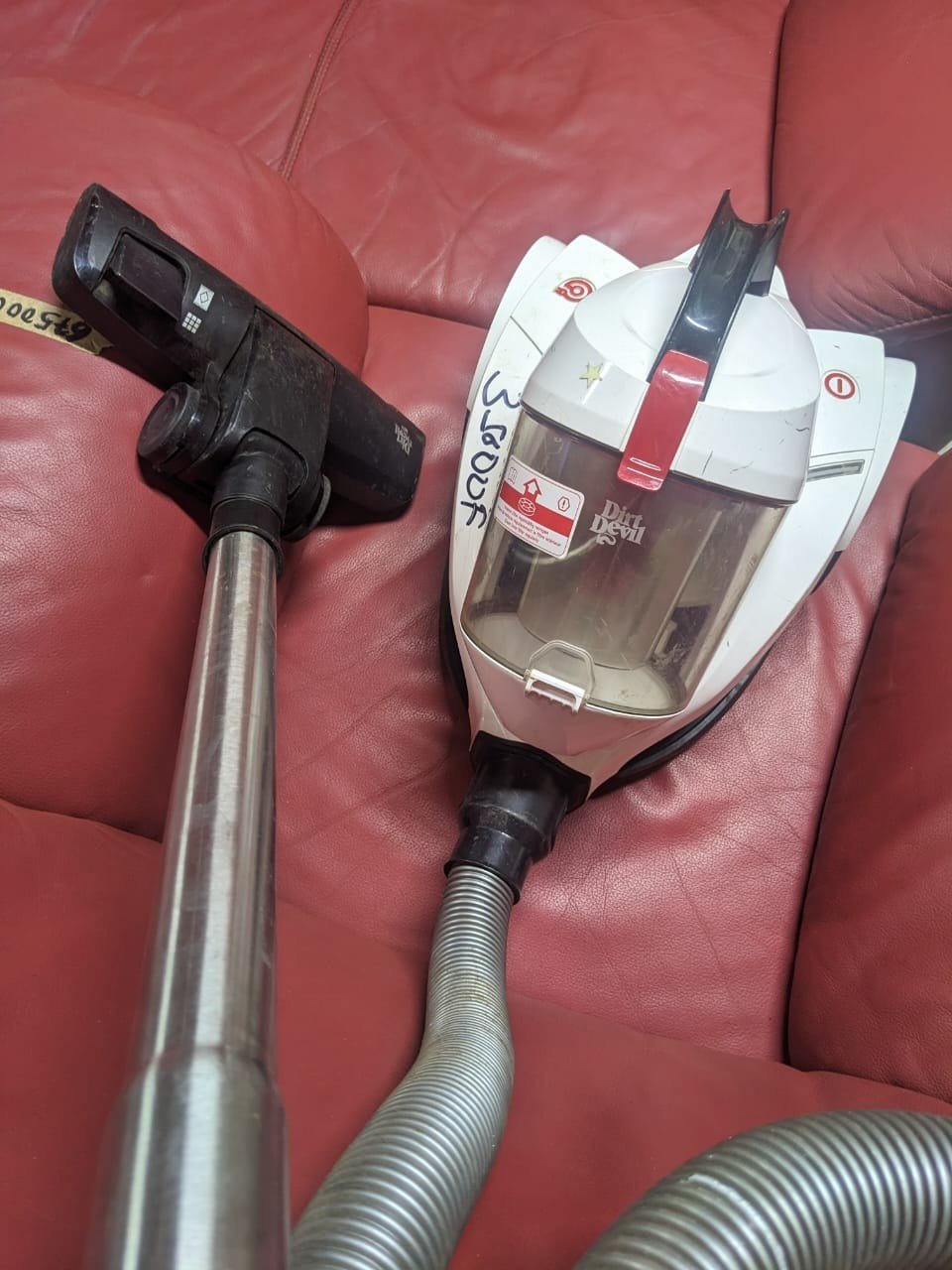 Aspirateur Dirt Devil Rouge