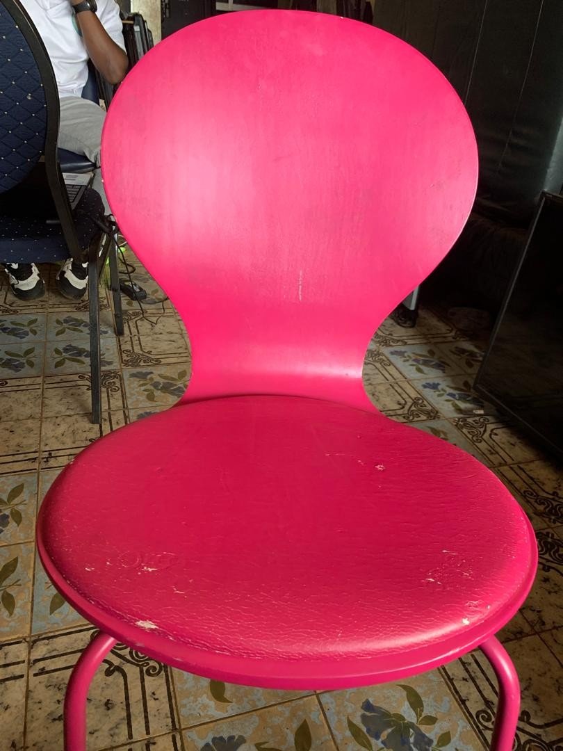 Chaise de réception Chaise visiteur empilable  confortable ...